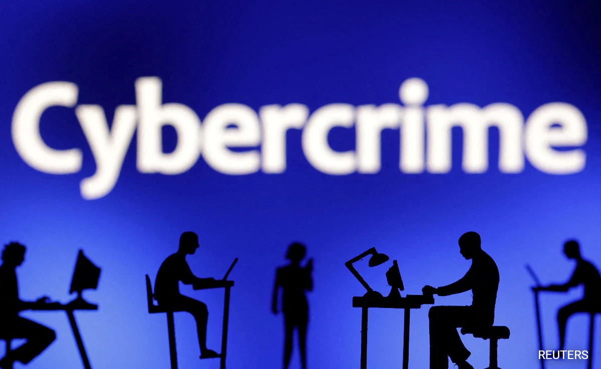 Cyber Scamsters Pose As Custom Officials, Dupe Doctor Of ₹ 26.52 Lakh In Navi Mumbai Cyber Scamsters Pose As Custom Officials, Dupe Doctor Of ₹ 26.52 Lakh In Navi Mumbai